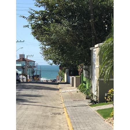 Garden Ville - Confortavel Apartamento Na Praia De Bombas Com Otima Localizacao Bombinhas Eksteriør billede